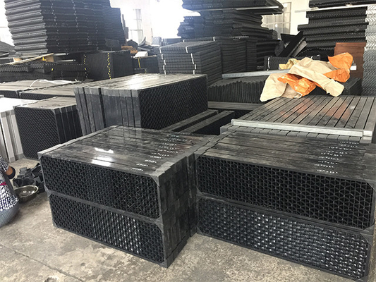 Profondeur de la largeur 85mm de la tour de refroidissement d'auvent d'entrée d'air de PVC 2400mm